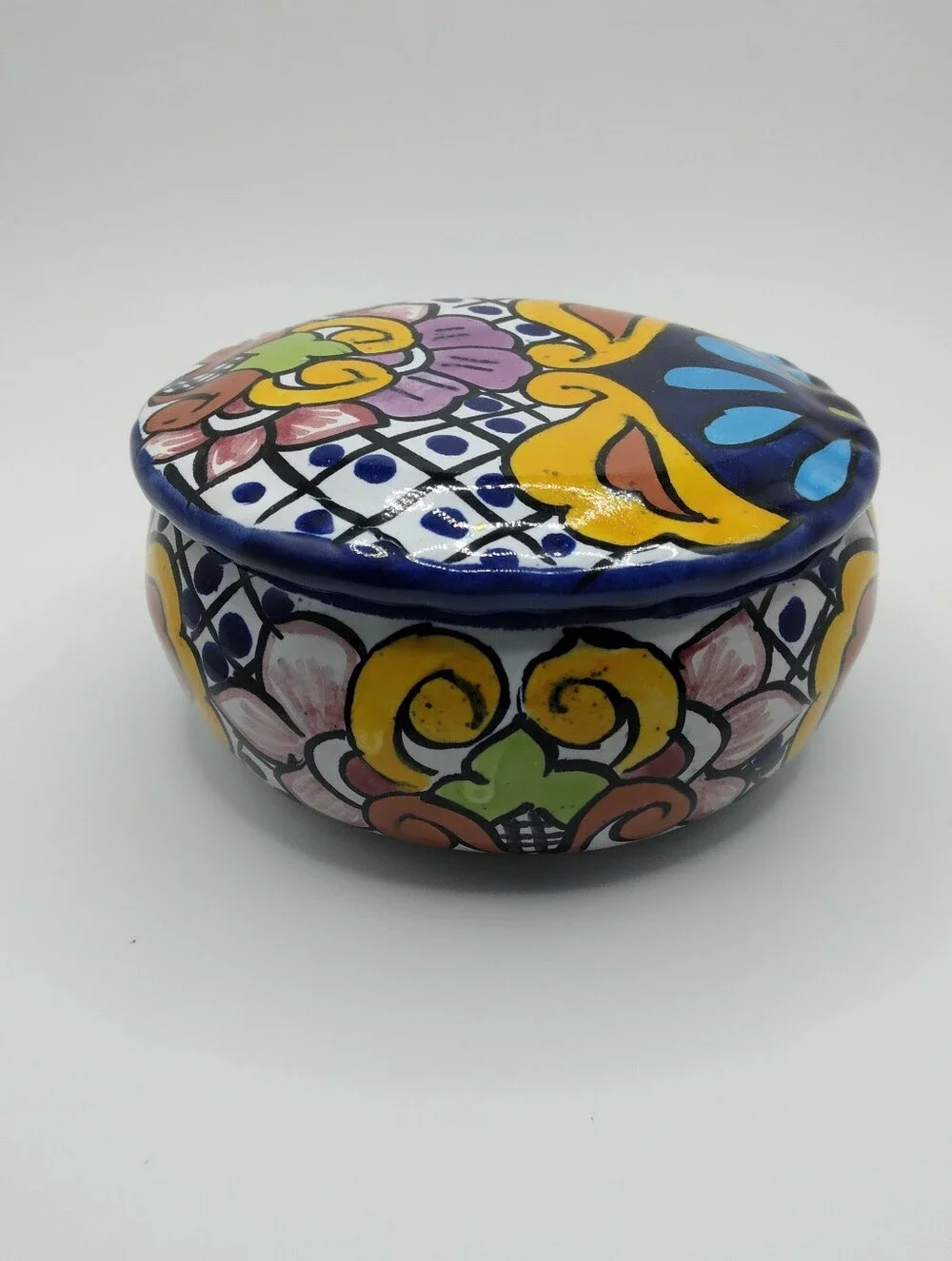 Telavera vibrant pottery